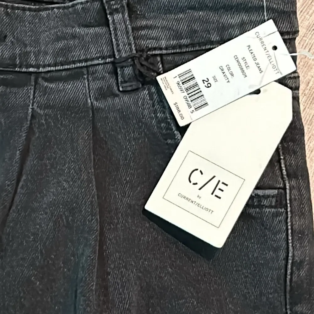 Current/Elliott Current Elliott Pleated Jeans Gravity - Image 7