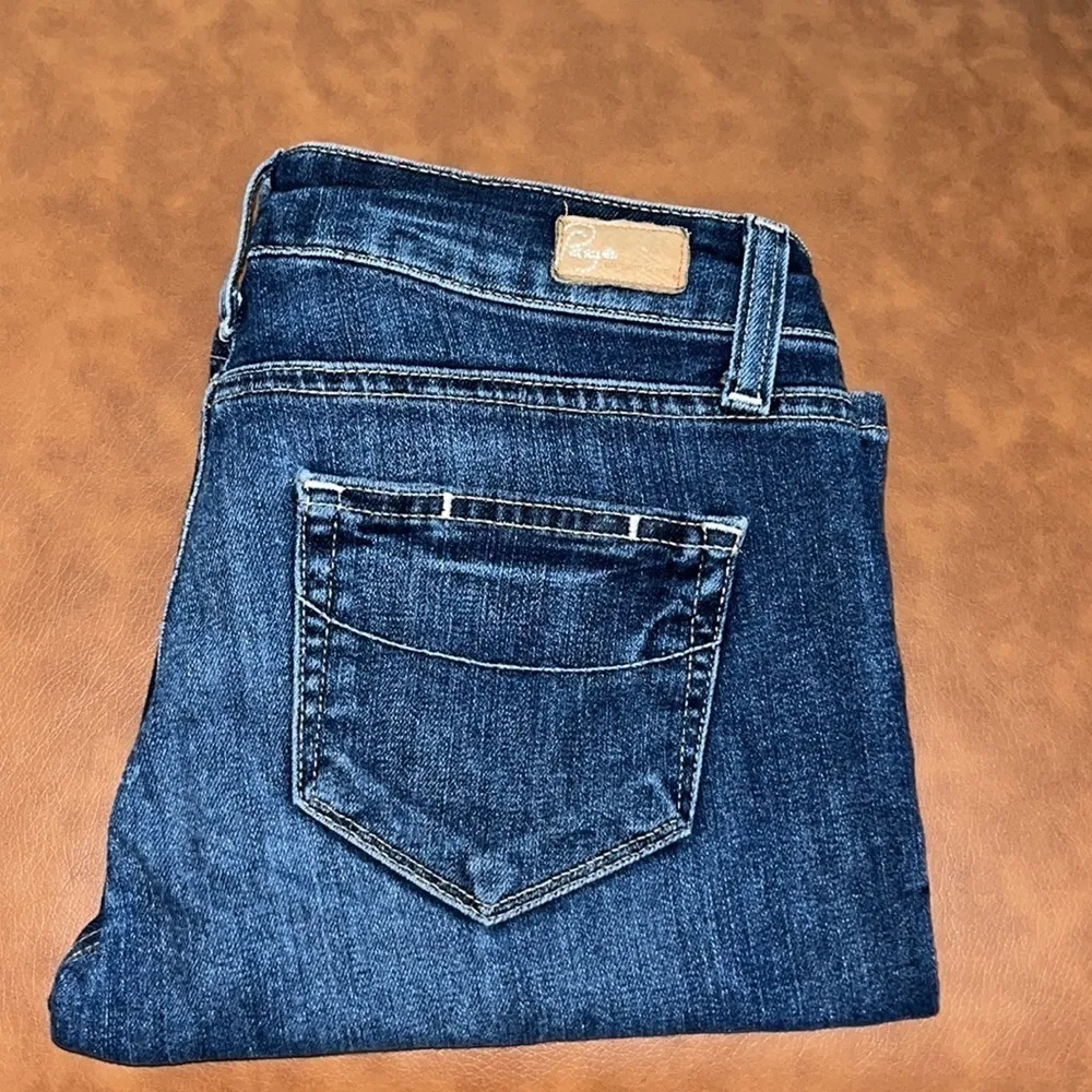 Paige Bermuda Shorts Size 25 - Image 3