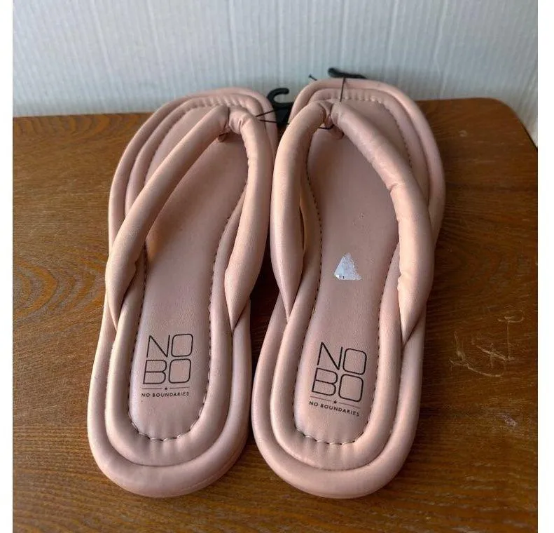 No Boundaries Women's Fluffy Flip Flops Flat Sandals Size 10 Sku 2938 - Image 5