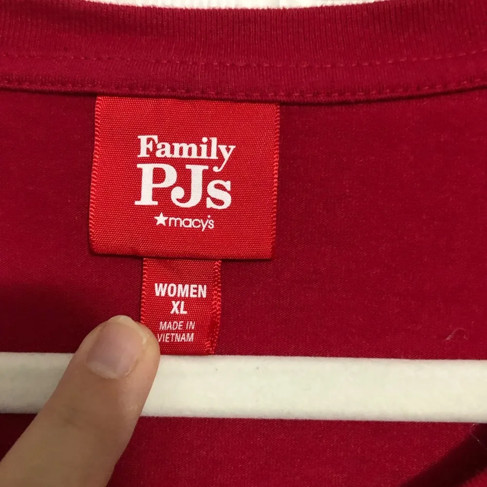 Family PJs from Macy’s Merry and bright red long sleeve shirt womens extra large Size XL - Image 3
