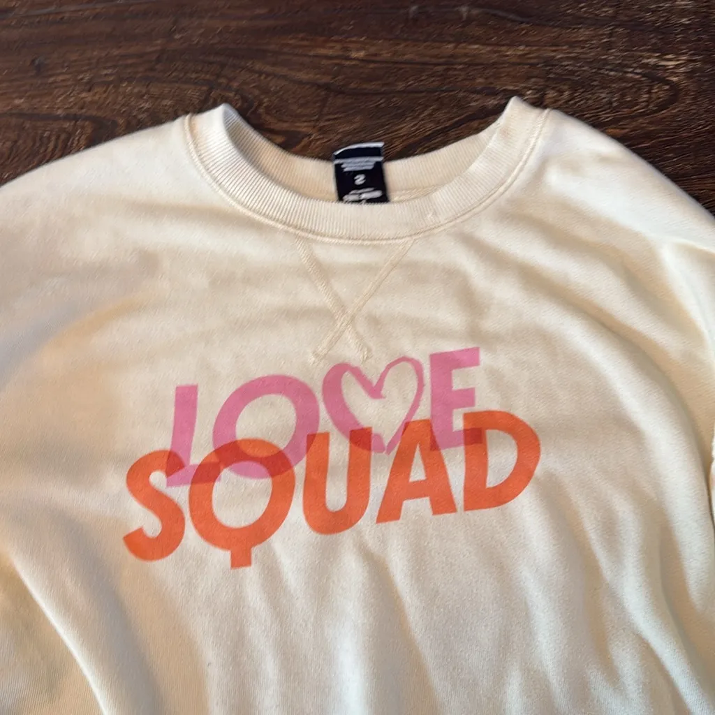 Evereve x Love Squad Beige Cropped Sweatshirt Pullover Small - Image 6