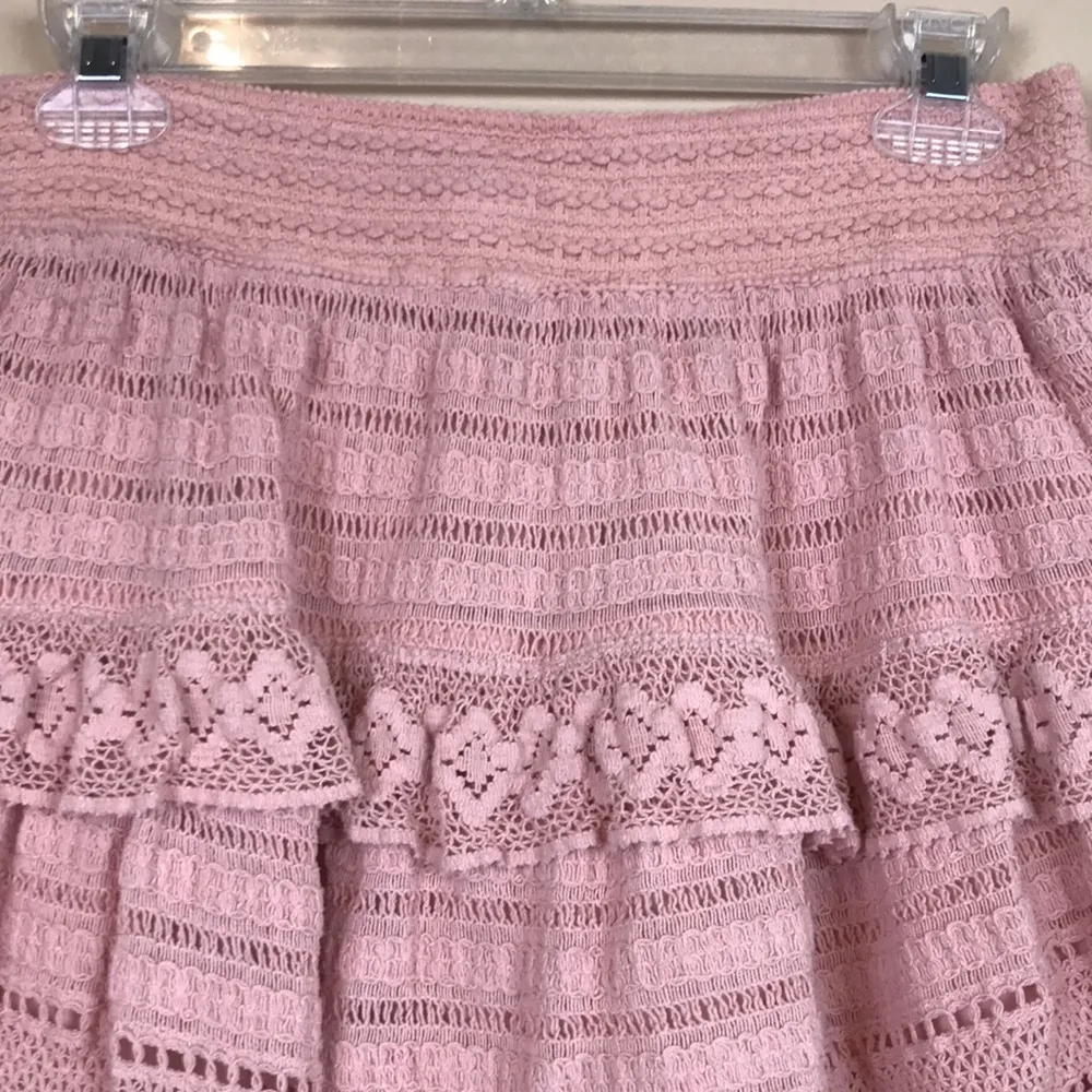 Aerie Women’s Pink Crochet Lace Elasticized Waist Tiered Mini Skirt - Image 2