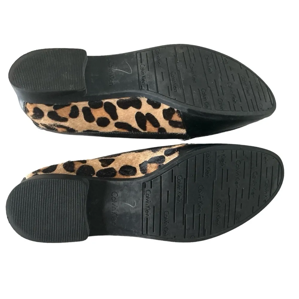 Calvin Klein Kaelinn black leather leopard calf hair slip on loafer shoes Sz 7 - Image 5
