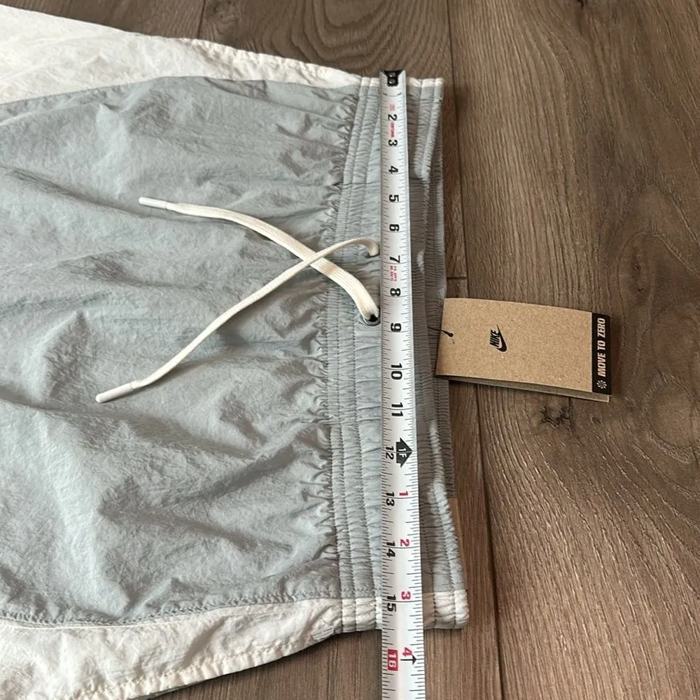 Nike Sportwear‎ Heritage High Waisted Woven Mini Skirt Gray White Size Medium - Image 7