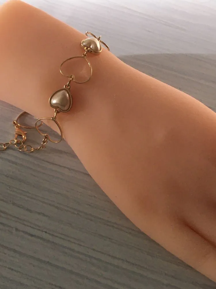 Heart Bracelet Gold - Image 3