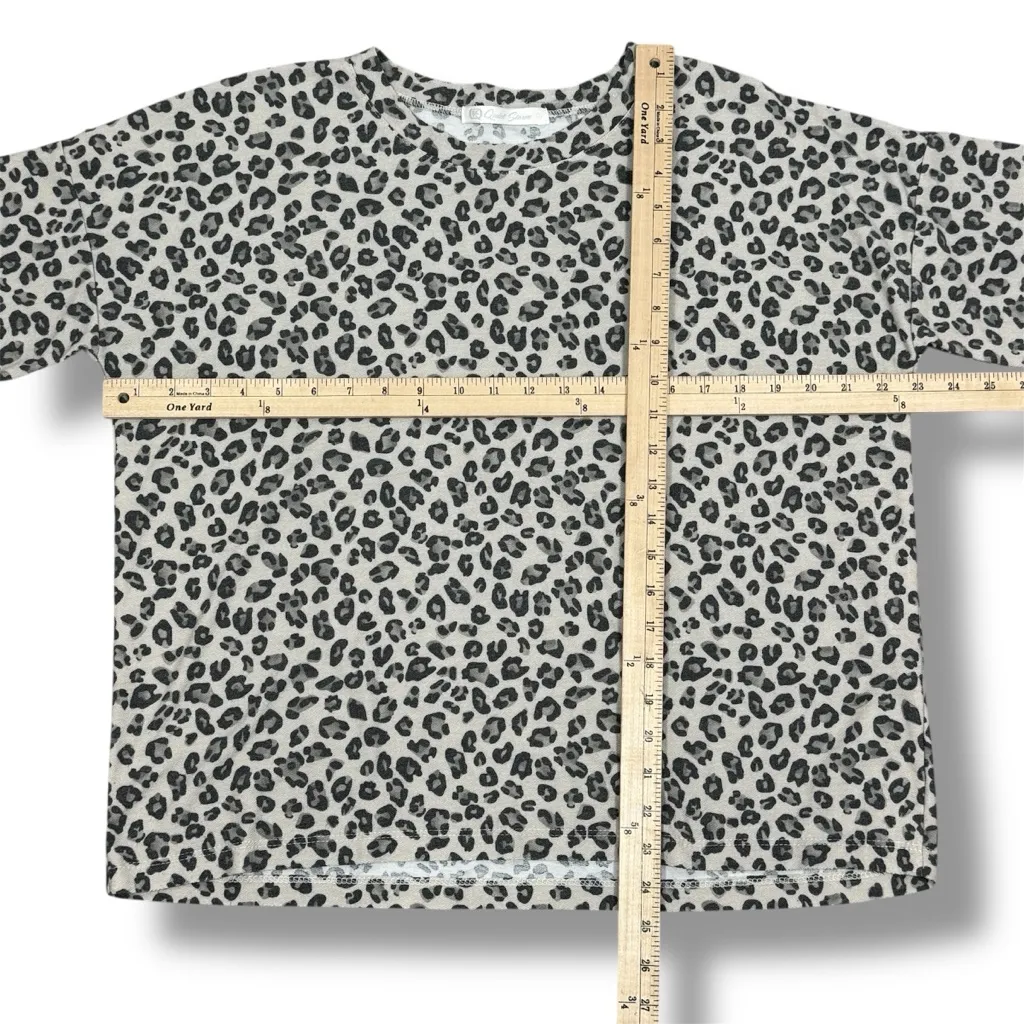 Quiet Storm Leopard Print Knit Short‎ Sleeve T Shirt Beige Black Small - Image 12