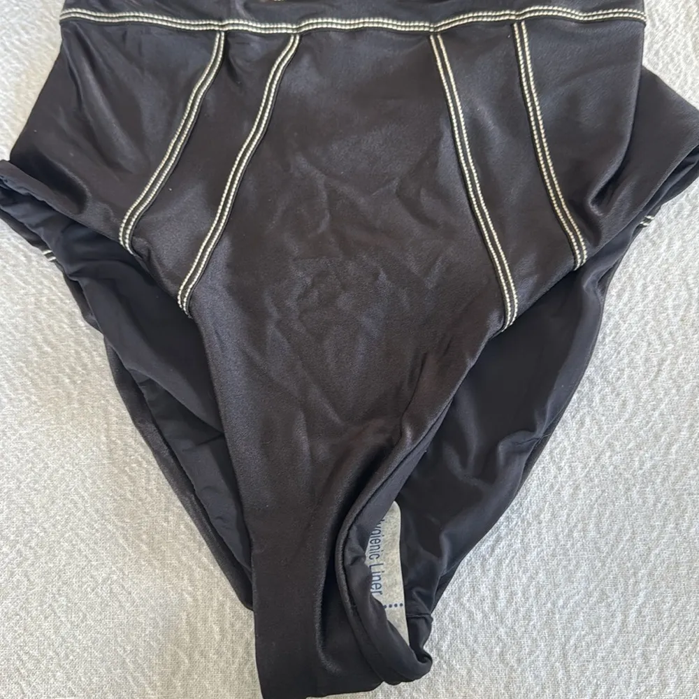 BECCA COLOR SHEEN ONE PIECE, Size Medium , $148 - Image 8