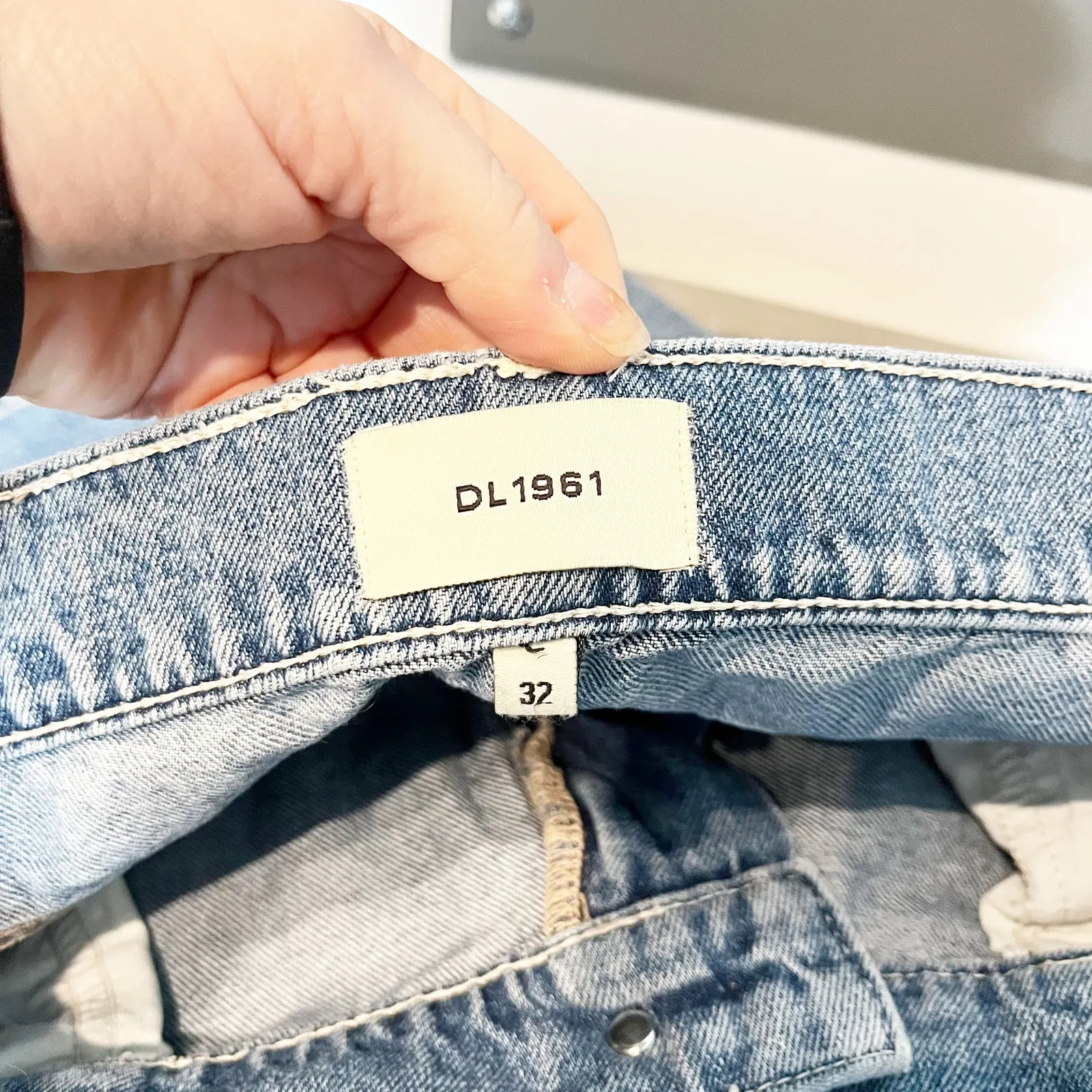 DL1961 Hepburn High Rise Wide Leg Distressed Salton Sea Jeans Denim Blue 32 - Image 2