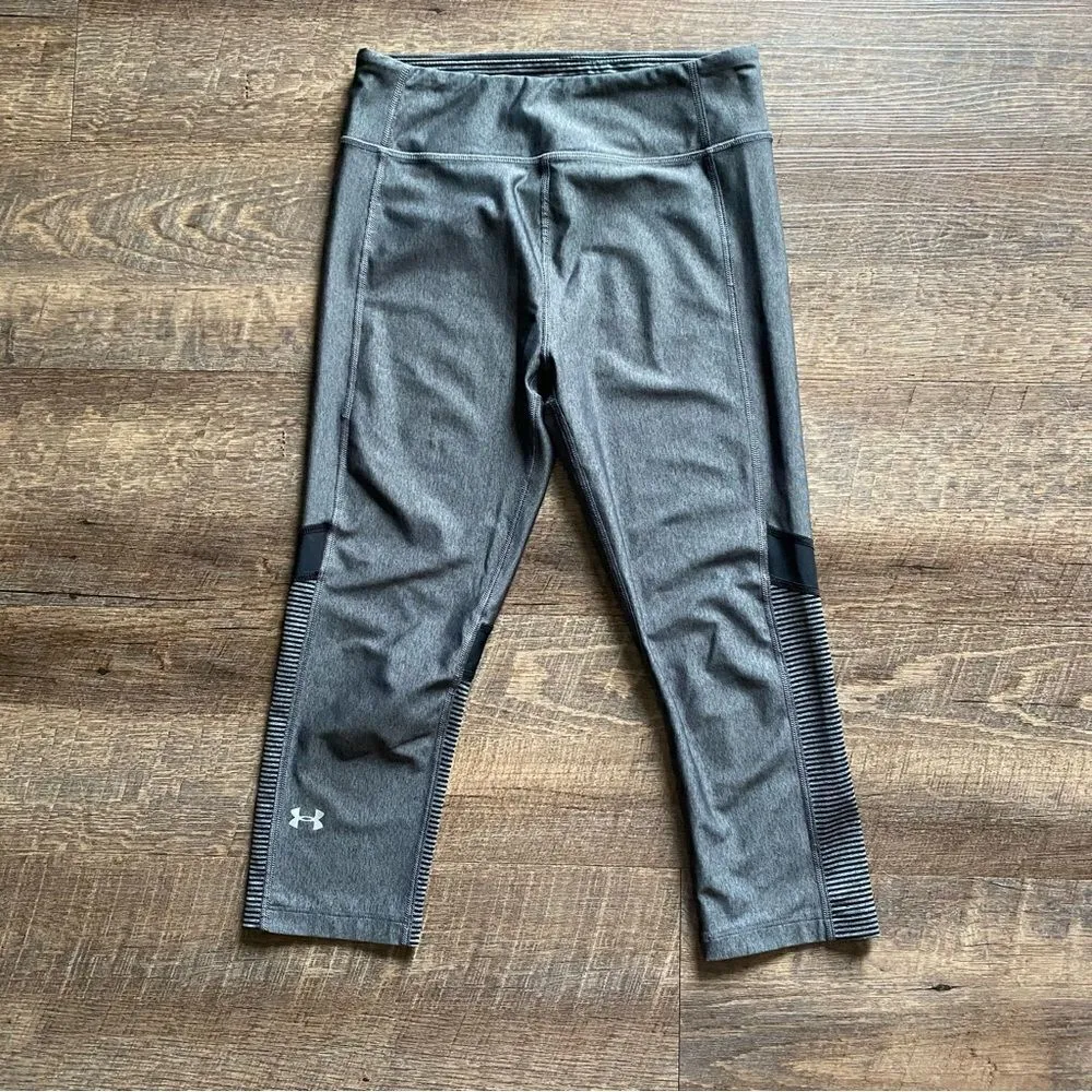 Under Armour Capri Legging Gray Black Small Compression Gym Workout - Image 3