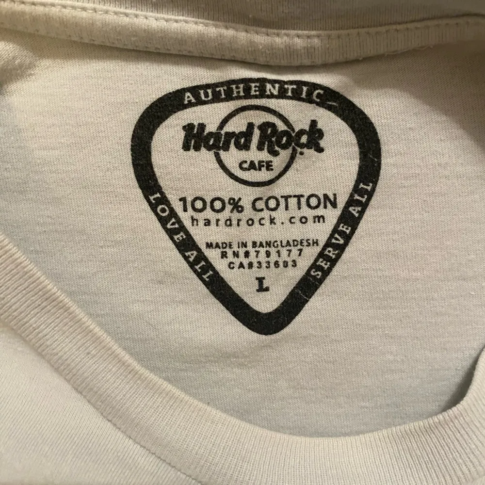 Hard Rock Cafe Love All Serve All Tee - Image 3