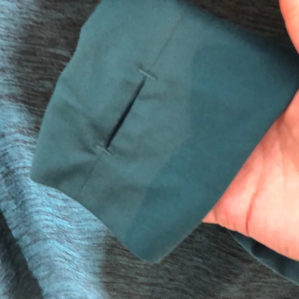 Reebok Funnel Neck Jade Running Shirt Medium - Image 4