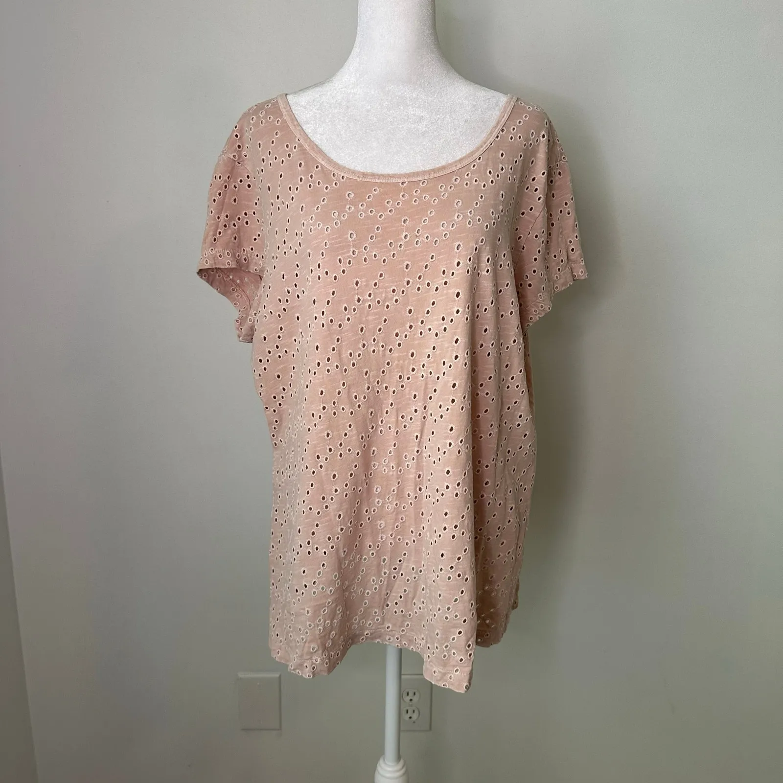 Sundance light pink cotton eyelet short sleeve top size XL - Image 2