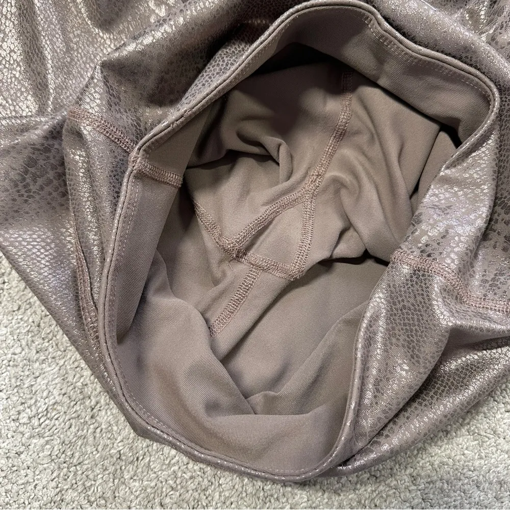 Beyond Yoga PowerShine Viper High Waisted 7/8 Legging Pull On in Mocha Size S - Image 9