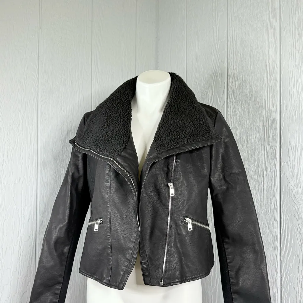 Baccini Black Leather Jacket with Shearling Collar - Image 9
