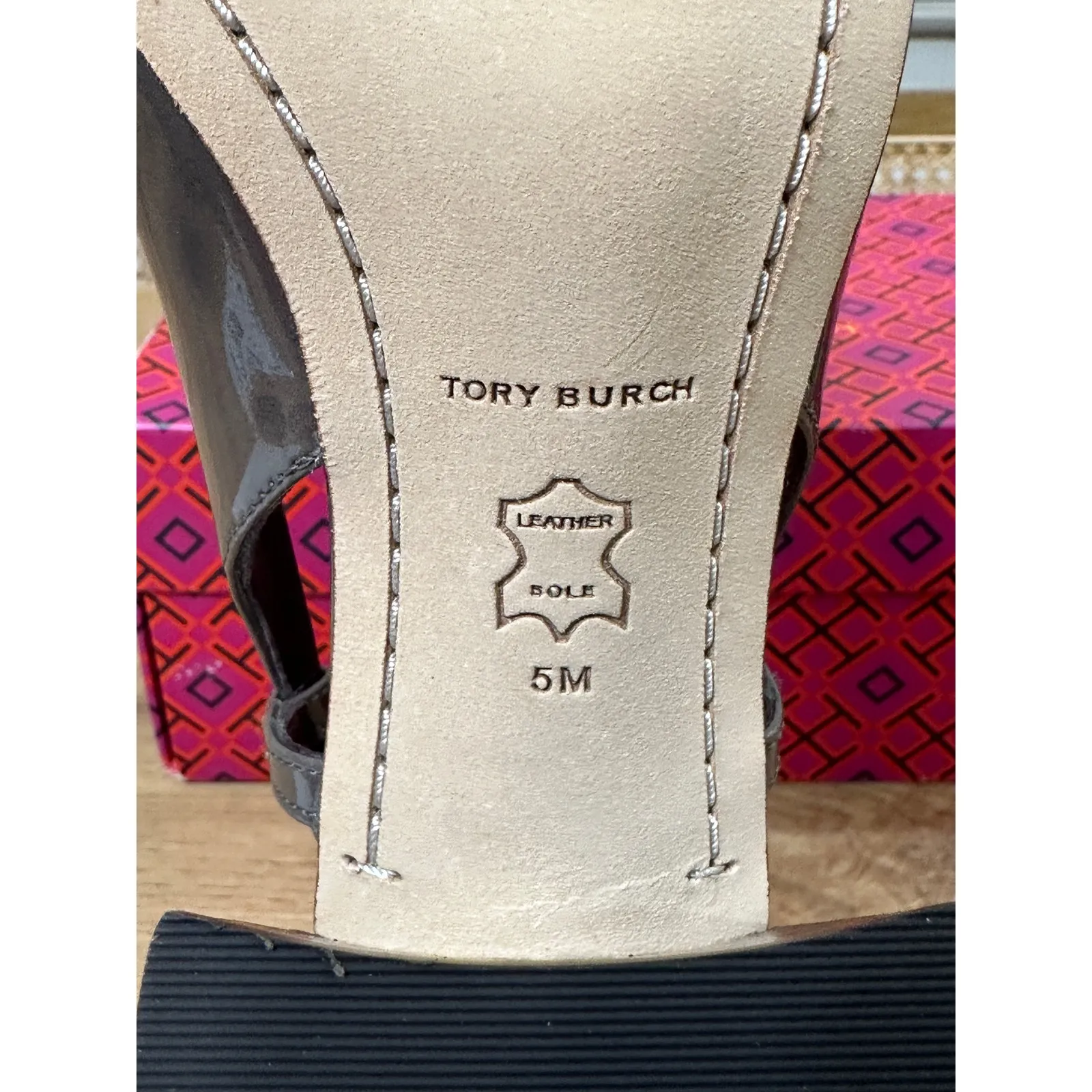 Tory Burch Georgia Slingback 70 mm Pump Smoke Gray Leather Size 5 NIB Sleek Work - Image 13