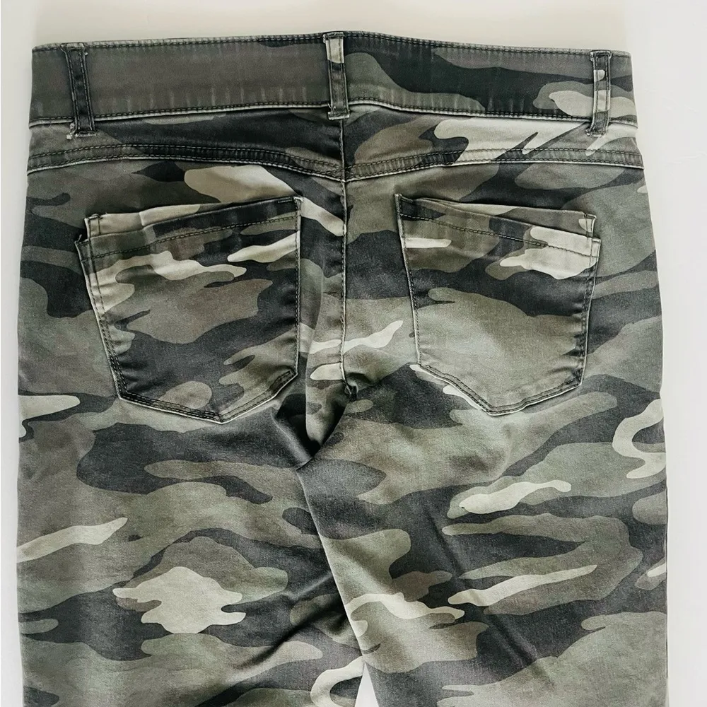 Democracy  Camo Jeans Ab Technology Size 6 - Image 8