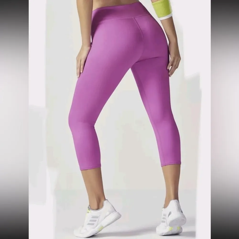 Fabletics Bright Purple Mid Rise Cropped Capri Tight Leggings Powerhold Size XS - Image 2