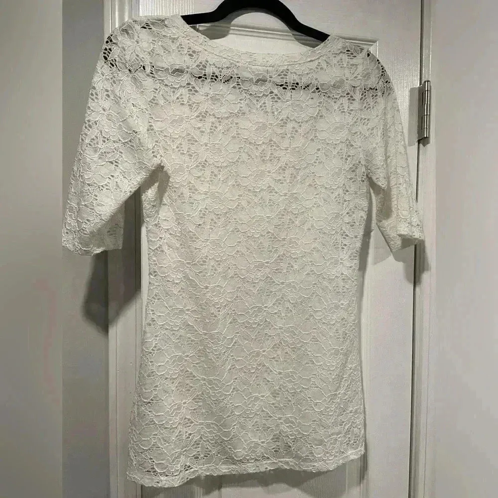 Maurice’s White Lace Stretch Short Sleeve Tree Sheer Pullover Scoop Neck Size S - Image 8