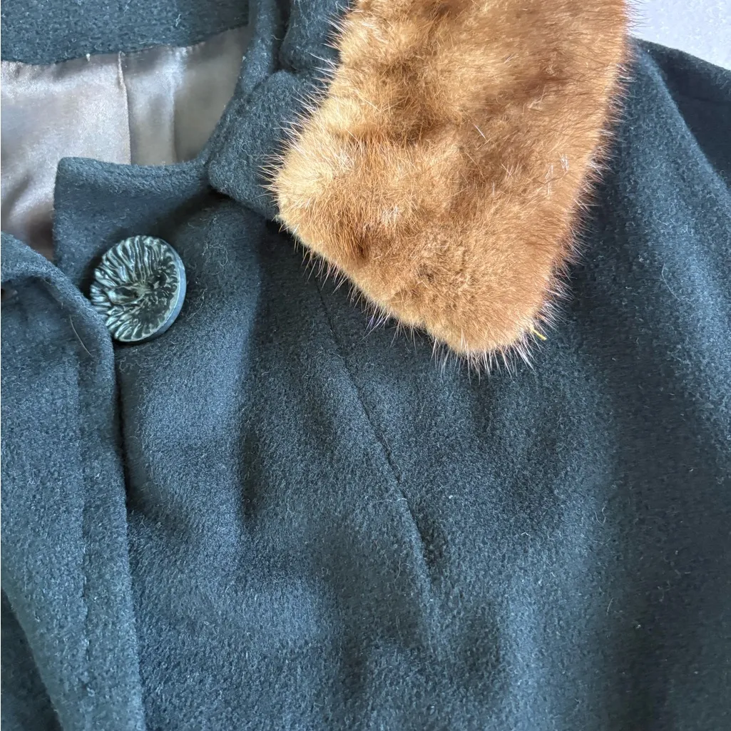 Women's Vintage 1950’s Black 100% Cashmere Coat, Mink Collar, Silk lining, Med - Image 5