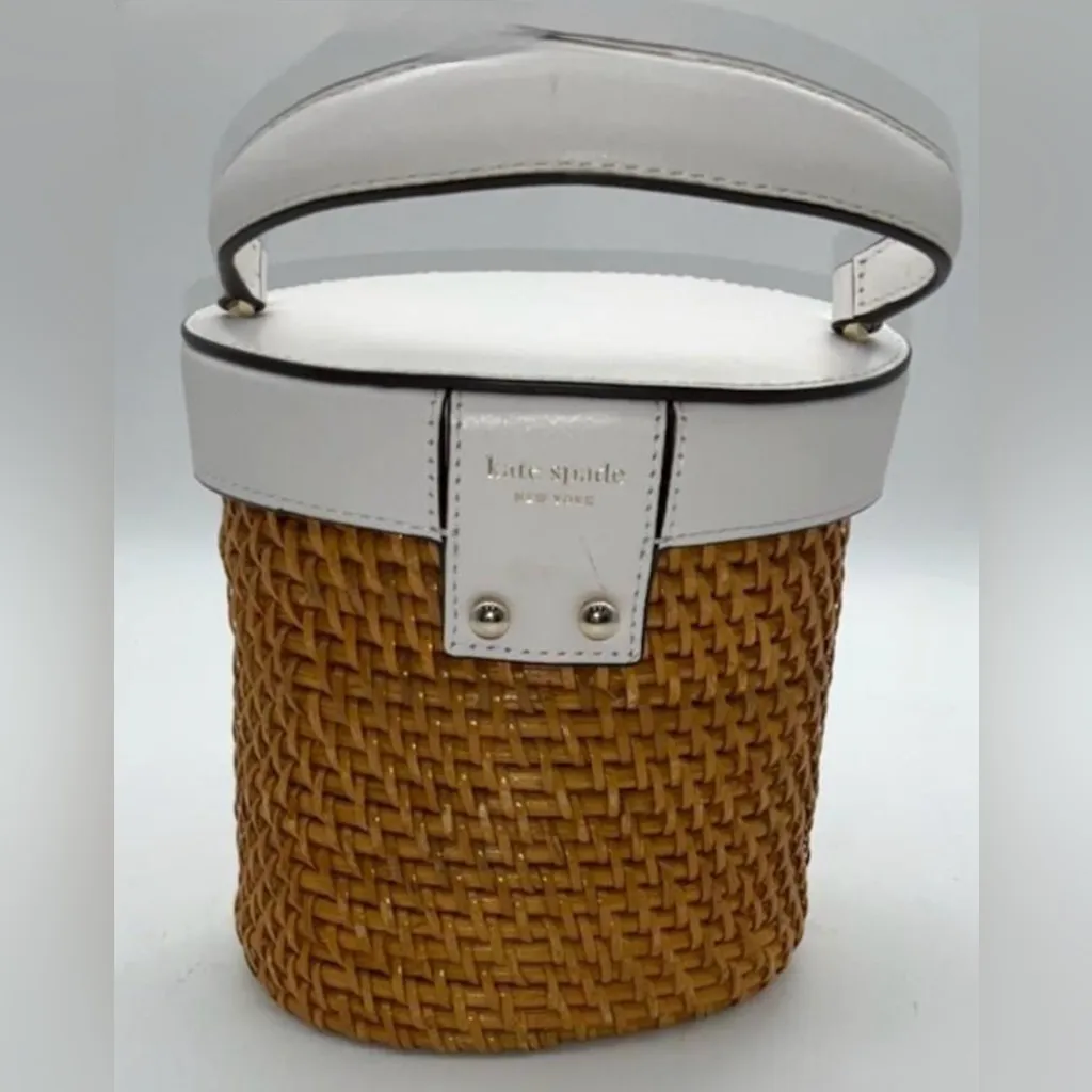 Kate♠️Spade White Mini Rose Rattan Bucket Bag - Image 3