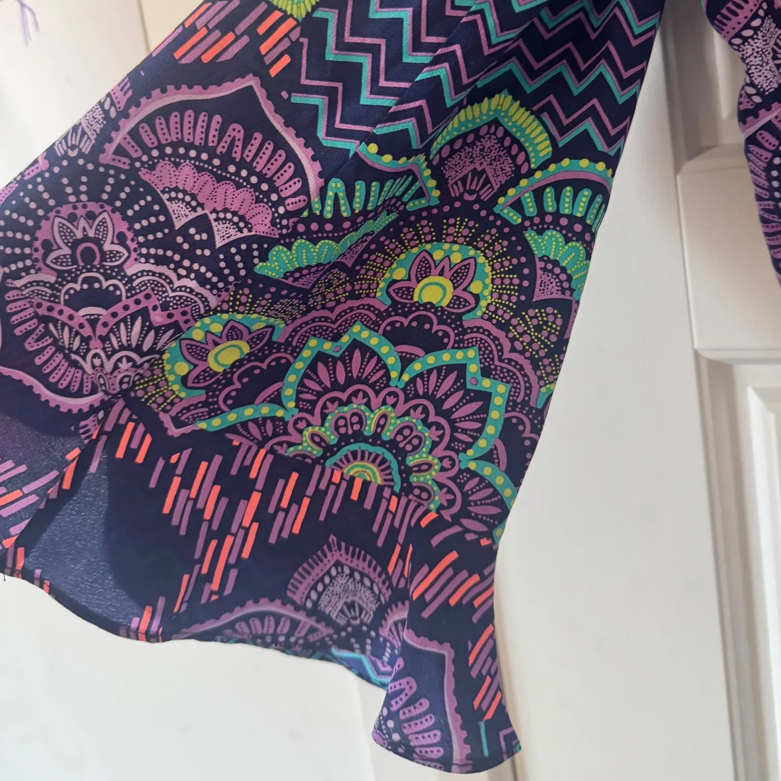 Alice & Trixie sz L Womens 100% Silk Multicolor Floral Chevron Maxi Dress Boho - Image 7