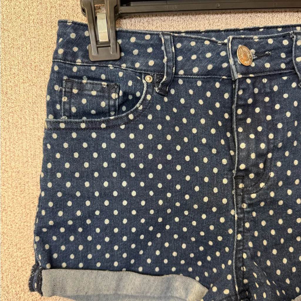 Almost Famous Women Size 3 polka dots‎ denim high rise shorts - Image 3