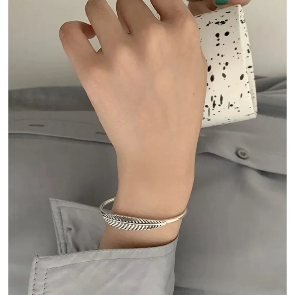 NEW Women's 925 Sterling Silver Engraved Feather Cuff Bracelet,‎ Adjustable - Image 5
