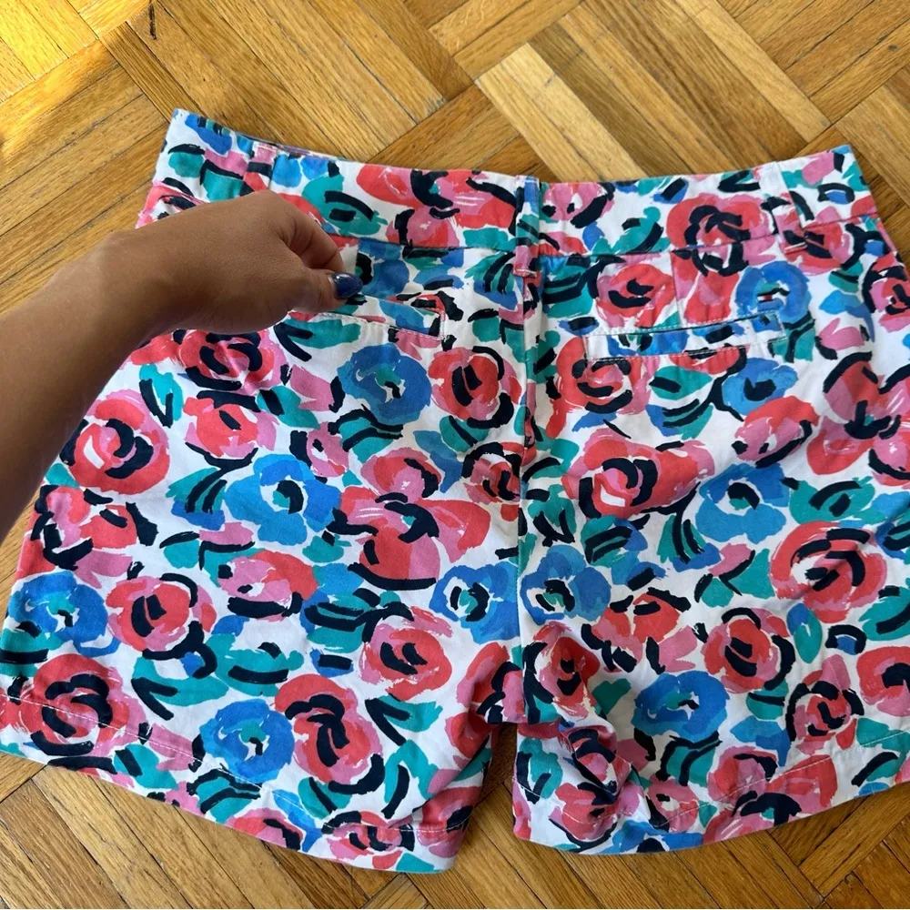 Tommy Hilfiger Floral Shorts Size 4 - Image 4