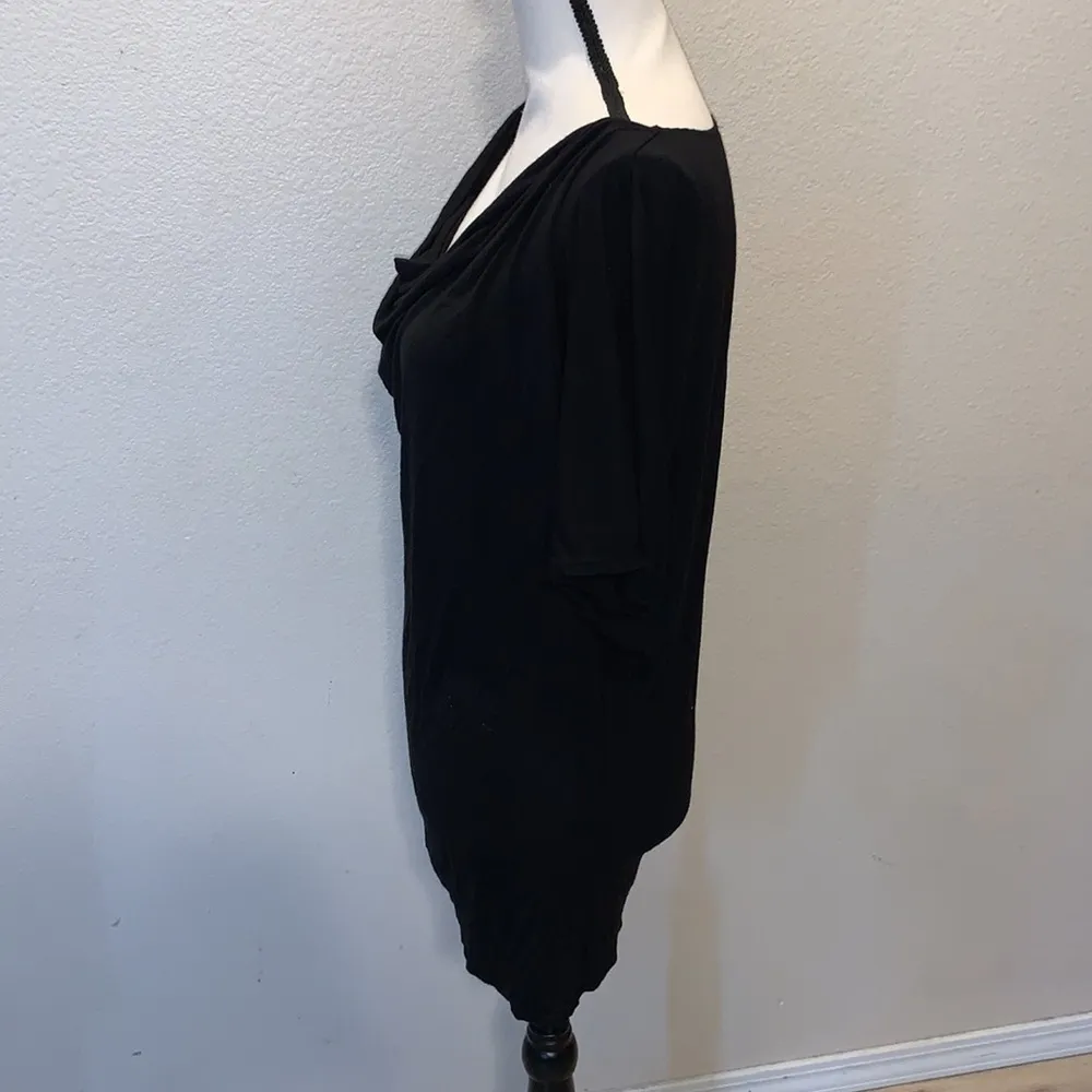 Black stretchy cowl neck ruched side short sleeve shirt Size L - Image 4