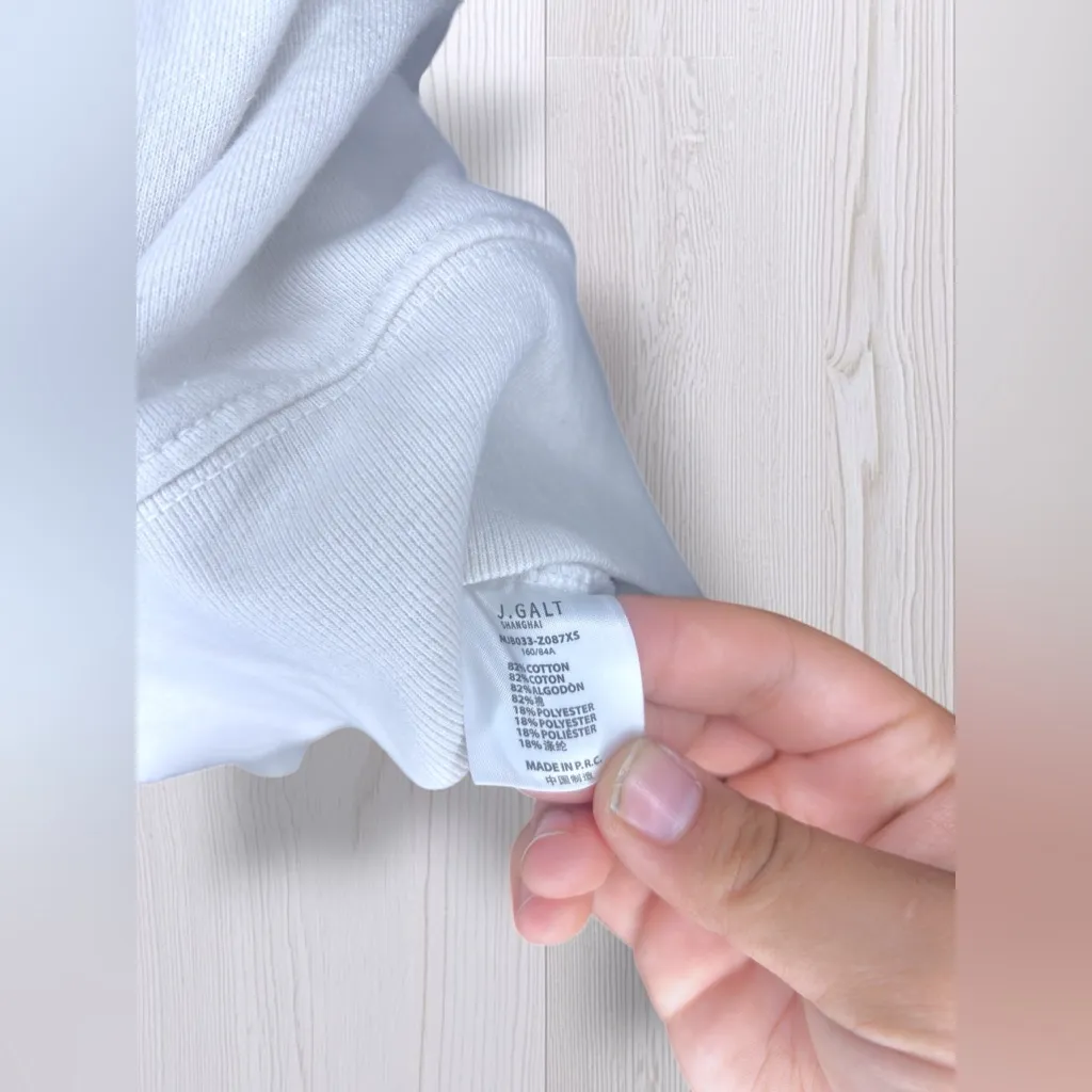 JOHN GALT Women’s Angel/Devil Embroidered Crewneck Sweatshirt - Image 9