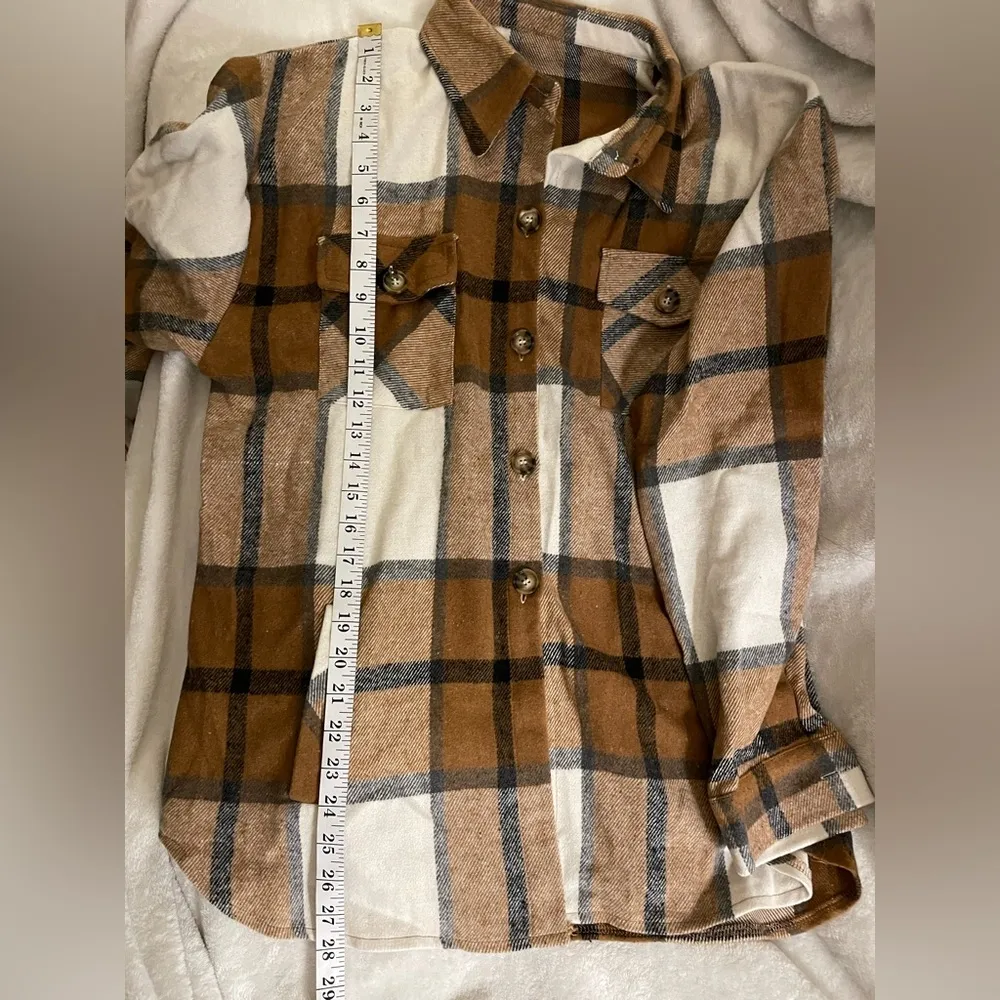 NWOT Plaid Women’s Shaket Top Brown/Tan/Black Color Size L Size L - Image 11