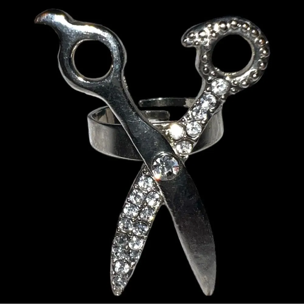 Cute little scissors ring. Nothing expensive, just cute! Silver - Image 3