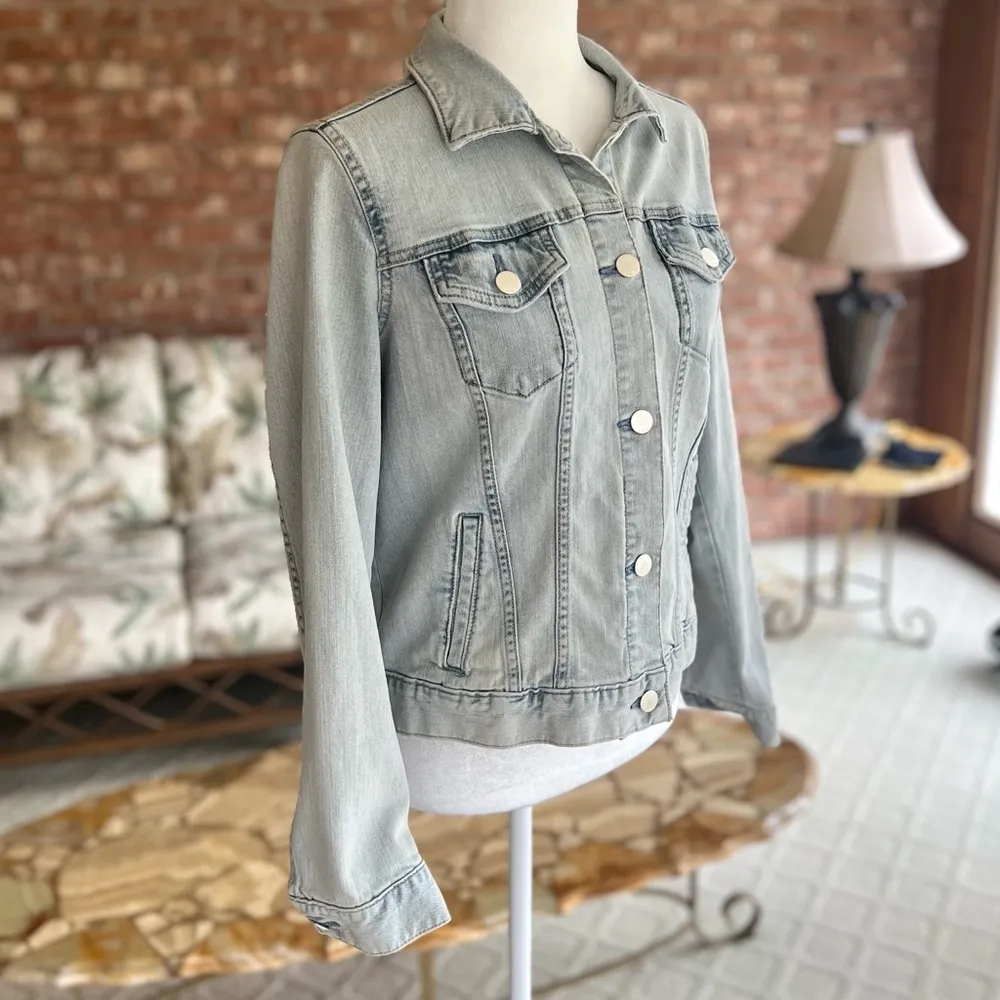 a.n.a . Jacket Denim Light Wash Blue S Classic Trucker - Image 11