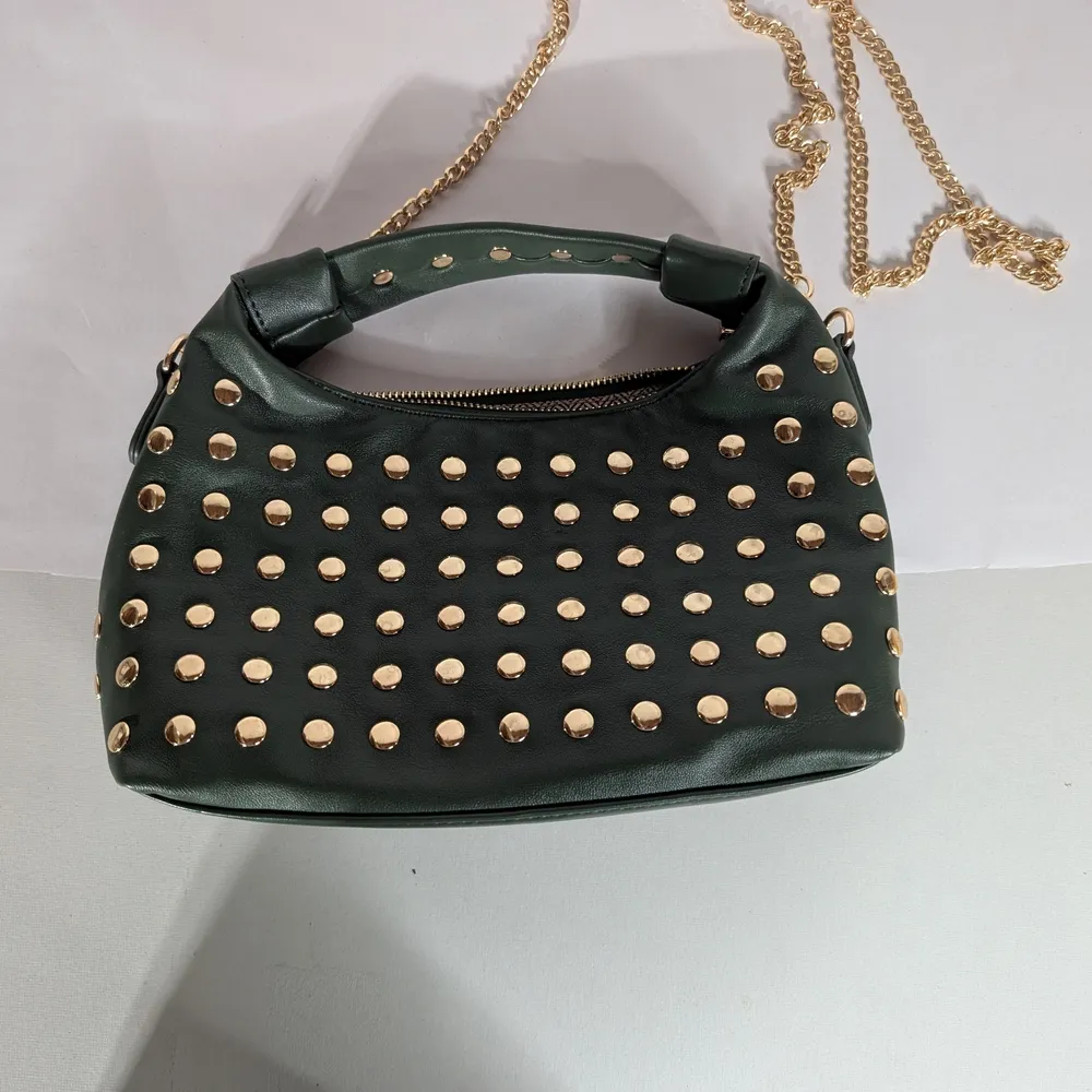 Urban Expressions Green and Gold Studded Clutch - Image 7