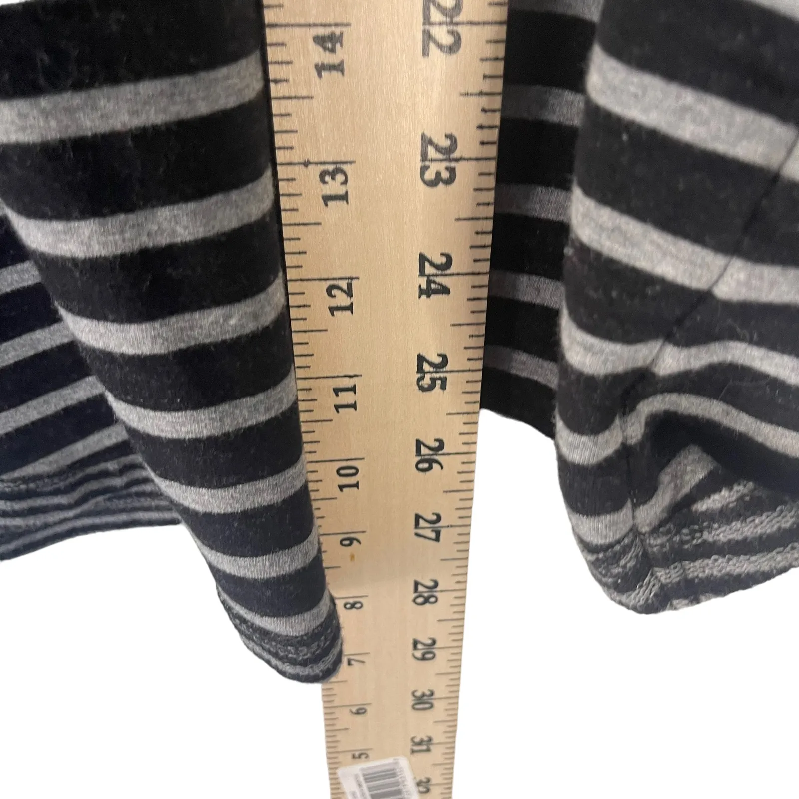 Soft Surroundings Women's Size Medium Gray Striped Cowl‎ Neck Sweater - Image 8