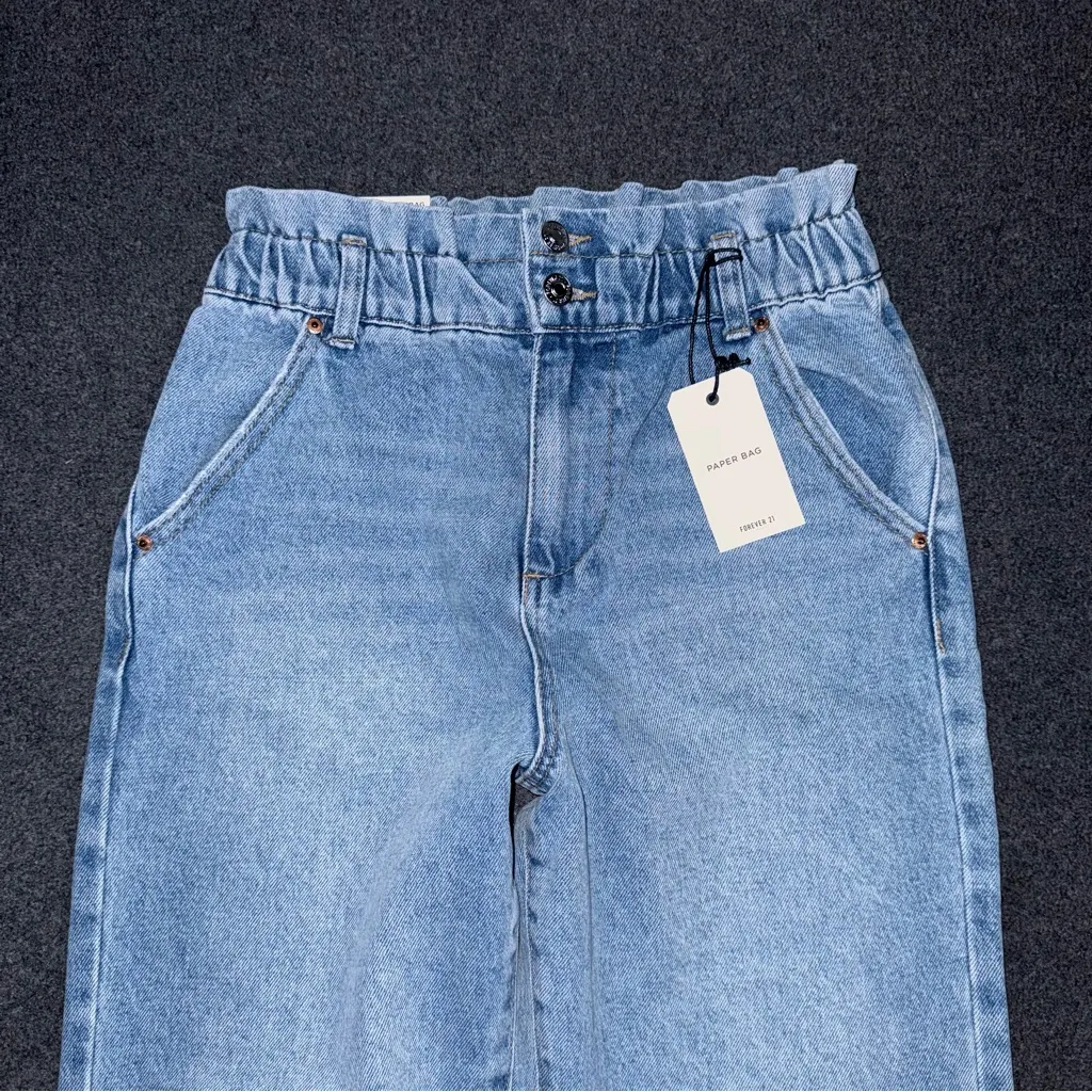 NWT Forever 21 Paper Bag Waist Medium Wash High Rise Straight Tapered Jeans XS - Image 3