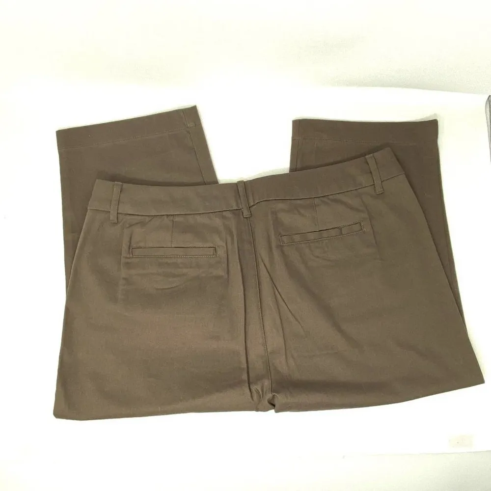 Ladies ST JOHNS BAY Brown Capri Cropped Pants ~ Womens Size 16 ~ - Image 3
