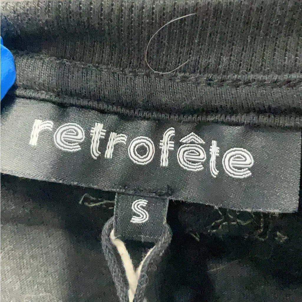 Retrofete black padded shoulders top size small - Image 9