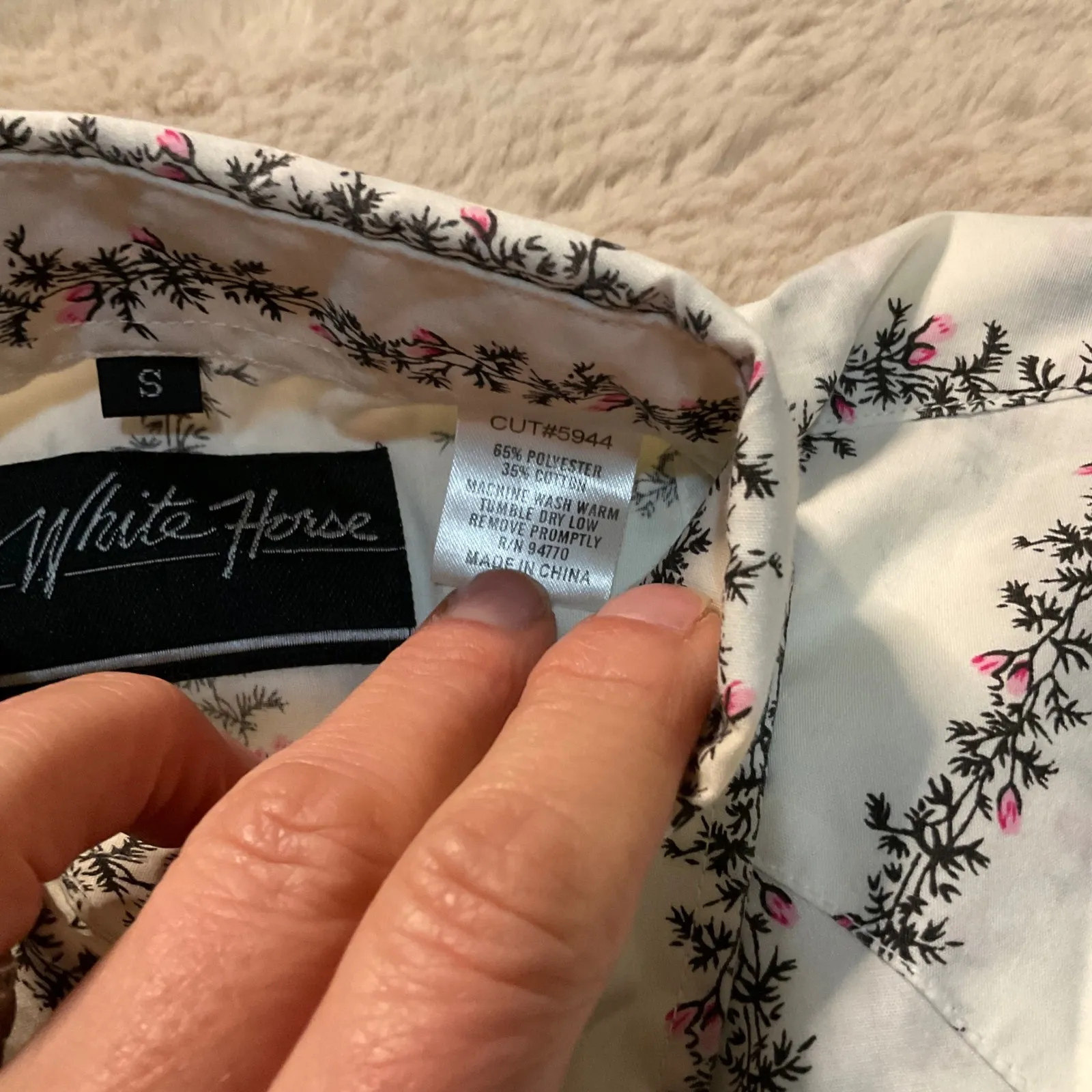 White Horse Size Small Western Floral Pearl Snap White Floral Stripe Womens Long - Image 5