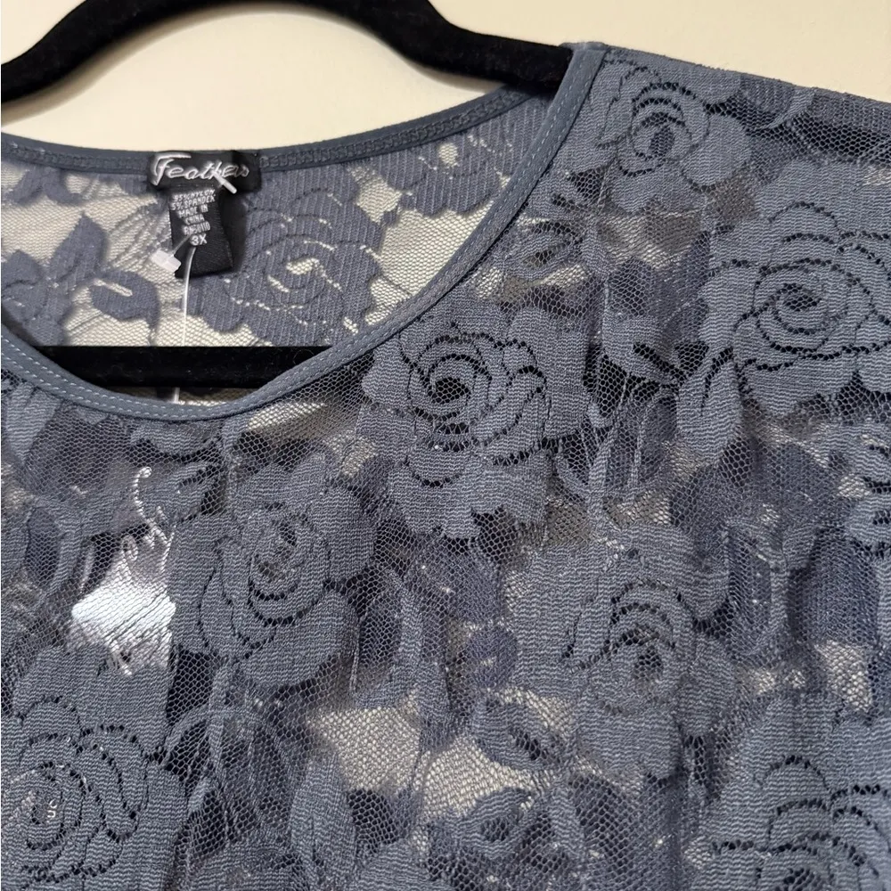 Feathers women’s size 3X lacy floral sheer pullover long sleeve grey top dressy Gray - Image 2