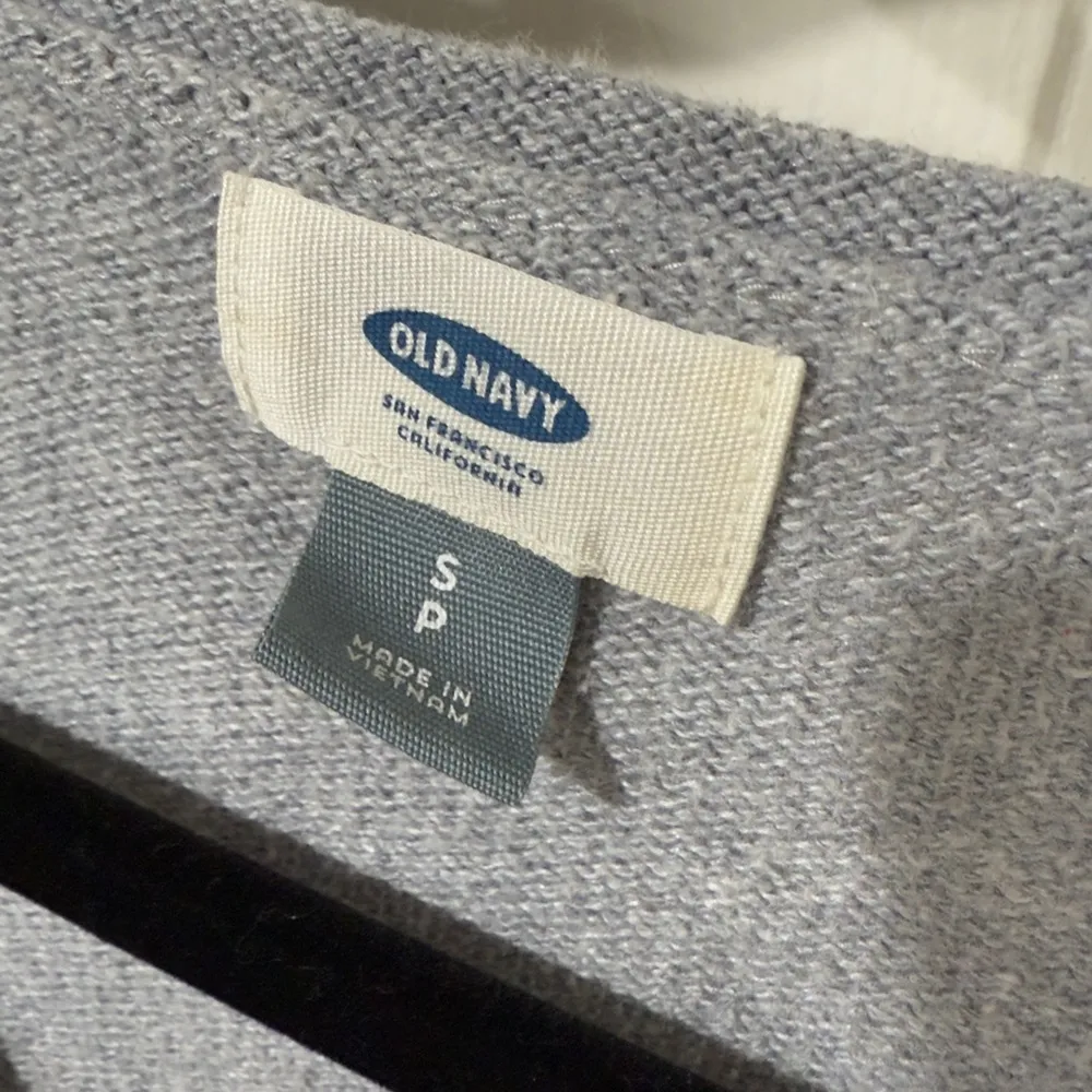 Gray sweater with rose pink polka dots. - Image 3