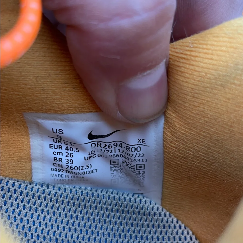 Nike Terra Kiger 9 Nike Trail Running Shoes Womens Size 9 Melon Tint White - Image 14