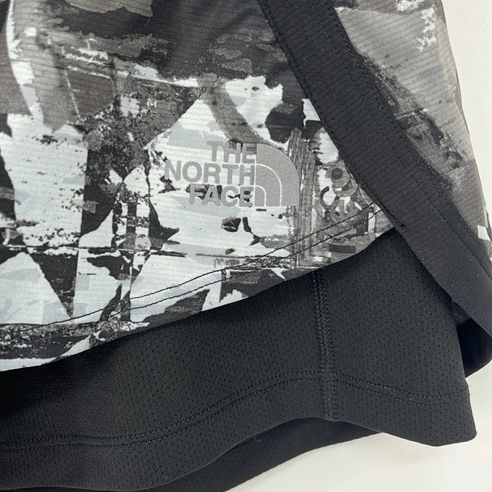 The North Face Kick Up Dust Running Skort Black Gray Size Large - Image 4