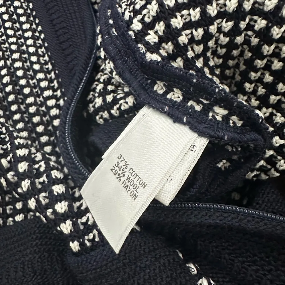 ST. JOHN knit cardigan sweater navy and white - Image 9