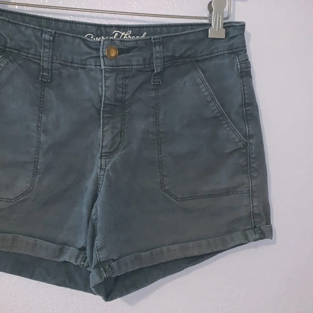 Universal Thread green high rise midi jean shorts - Image 3