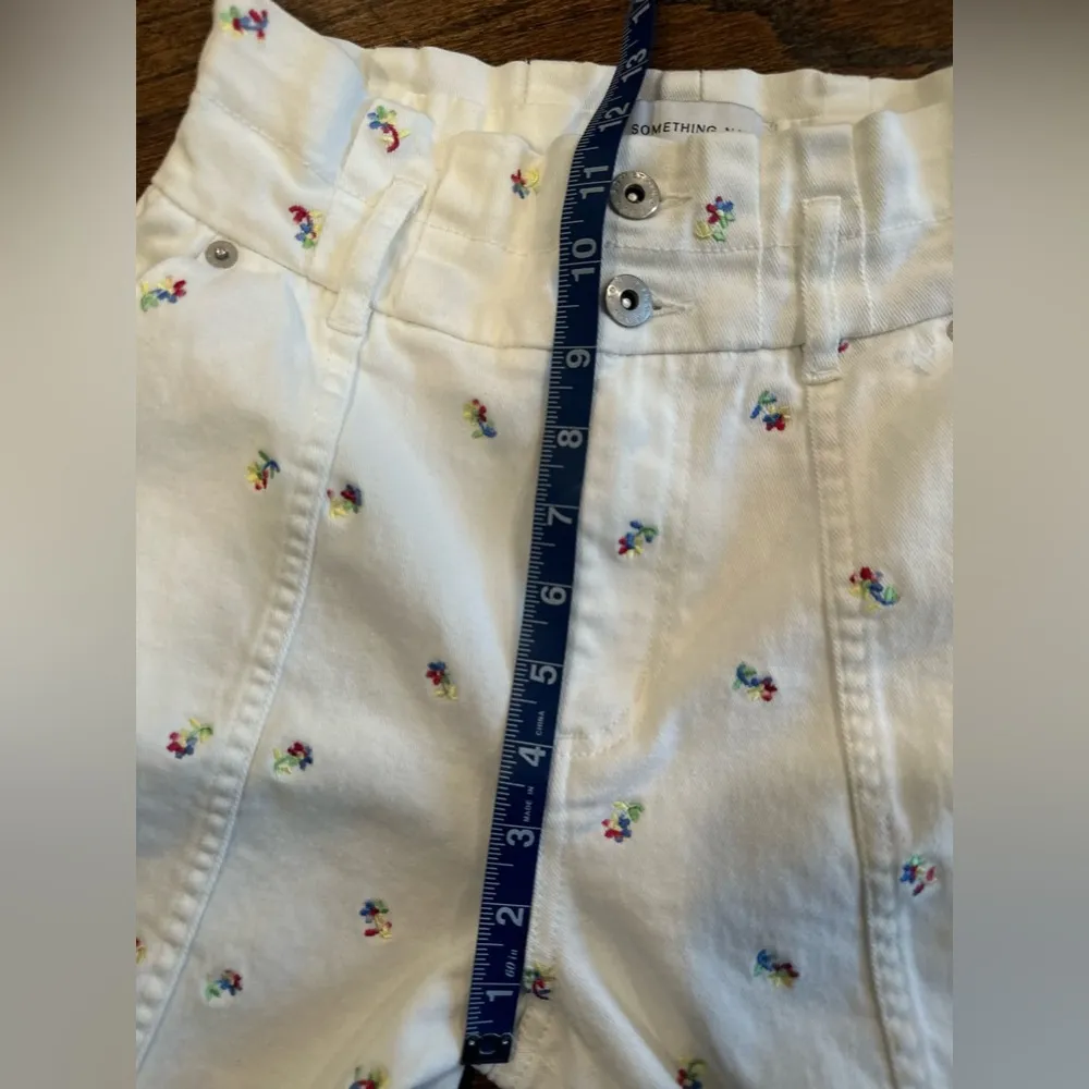 Something Navy Sylvia Floral Embroider Denim Pants White Size 2 U0770 - Image 11