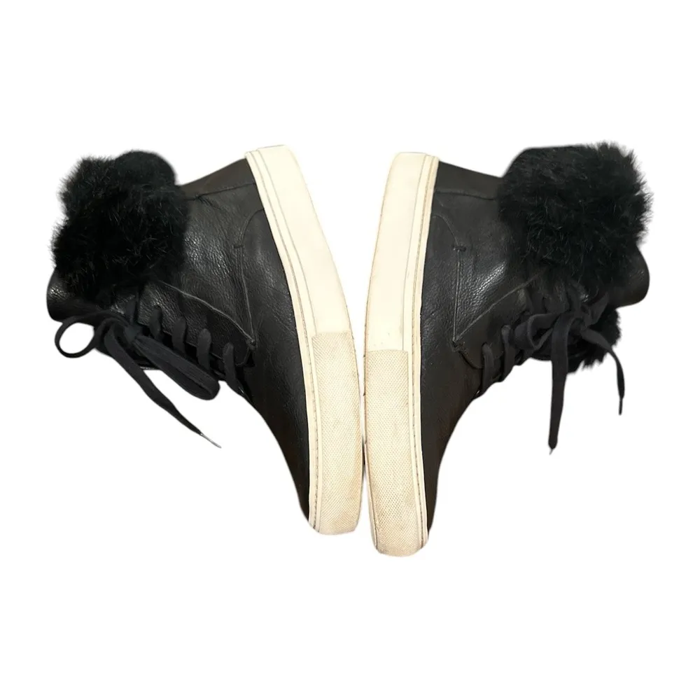 VINCE NYACK LADIES BLACK HIGH TOP RABBIT FUR TRIMMED SNEAKERS 9 - Image 5