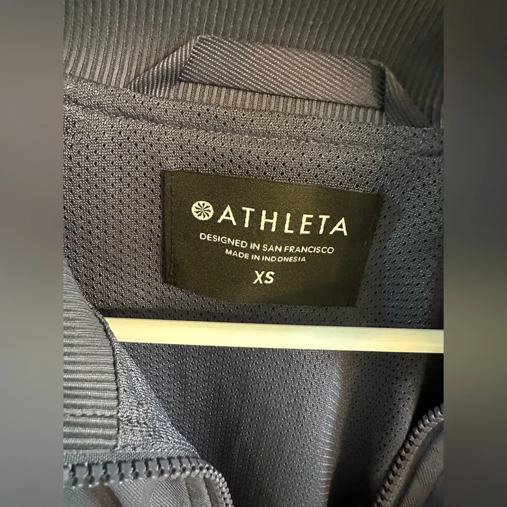 Athleta Brooklyn Bomber Jacket Animal Print Activewear - Image 2