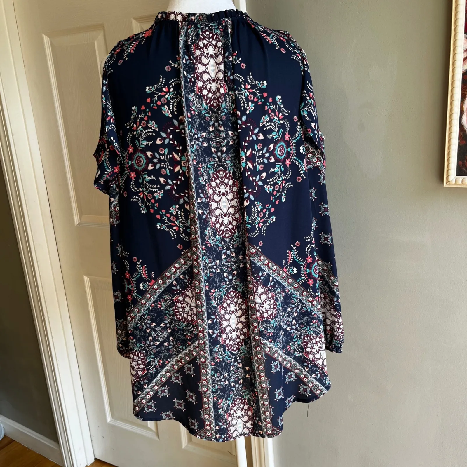 Knox Rose Navy Floral Tank Top boho romantic Flowy casual travel‎ tropical - Image 2