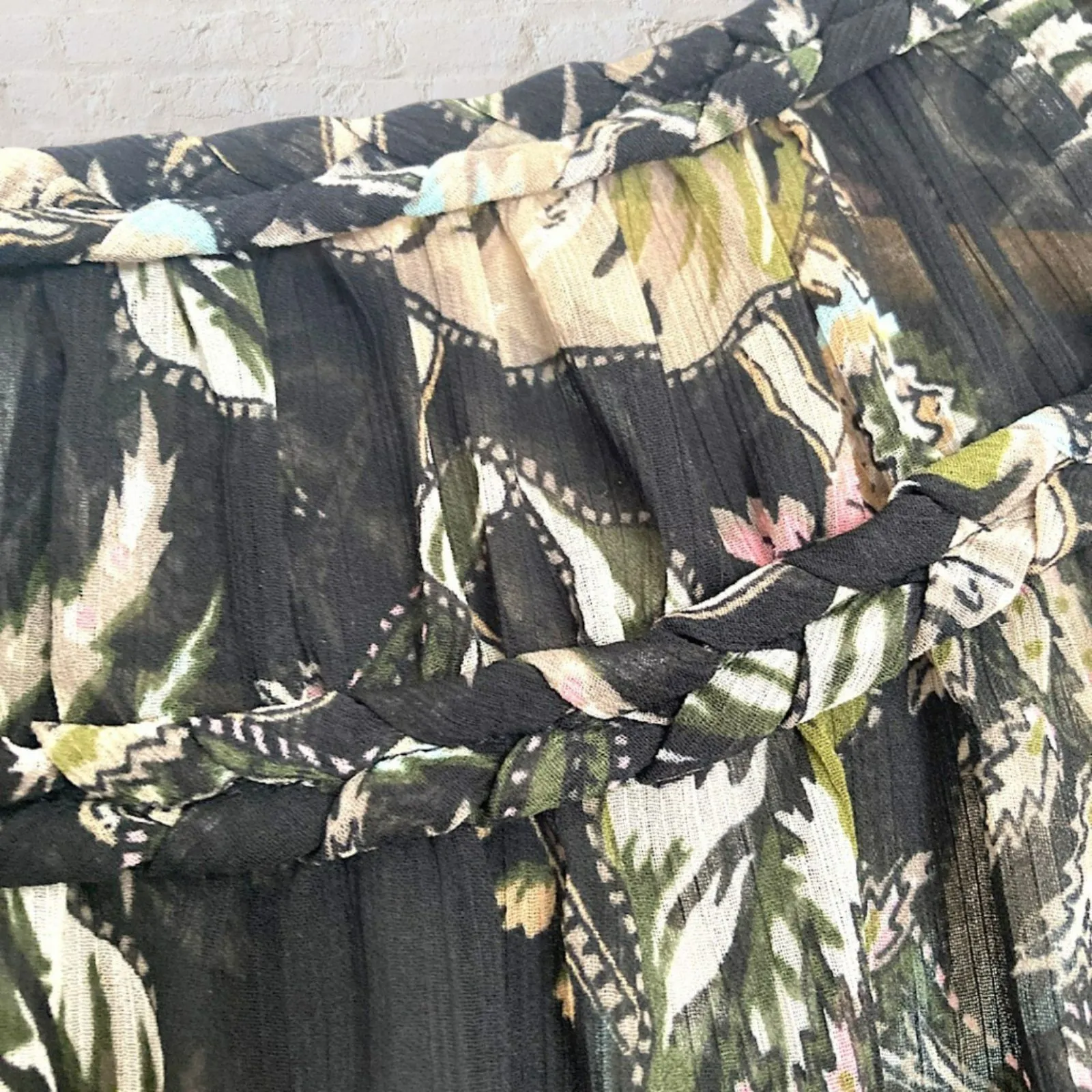 Banana Republic Floral Peasant Top M Tropical Print Boho Short Sleeve - Image 5